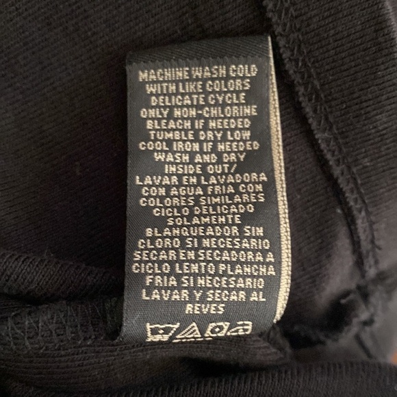 Rafaella Studio Woman black T-shirt with keyhole neckline. Size 1X - Picture 7 of 7